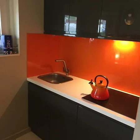 Bright Apmt For 2 People In Lavachet, 2100 Apartment *