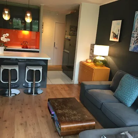 Apartment Bright Apmt For 2 People In Lavachet, 2100 *